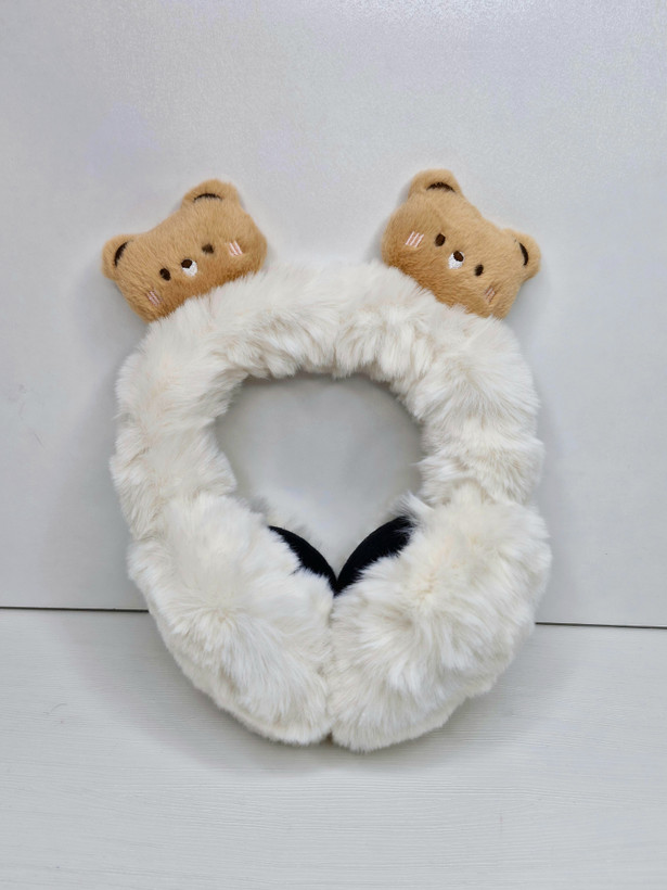 گوشگیر فانتزی سفید