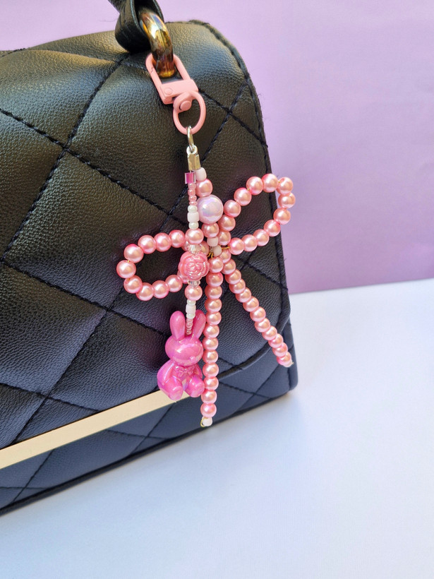 چارم بگ صورتی خرگوشی